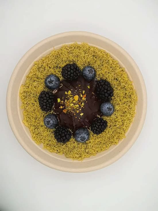 Dubai Chocolate Pistachio Yogurt Bowl 迪拜巧克力冷萃酸奶碗
